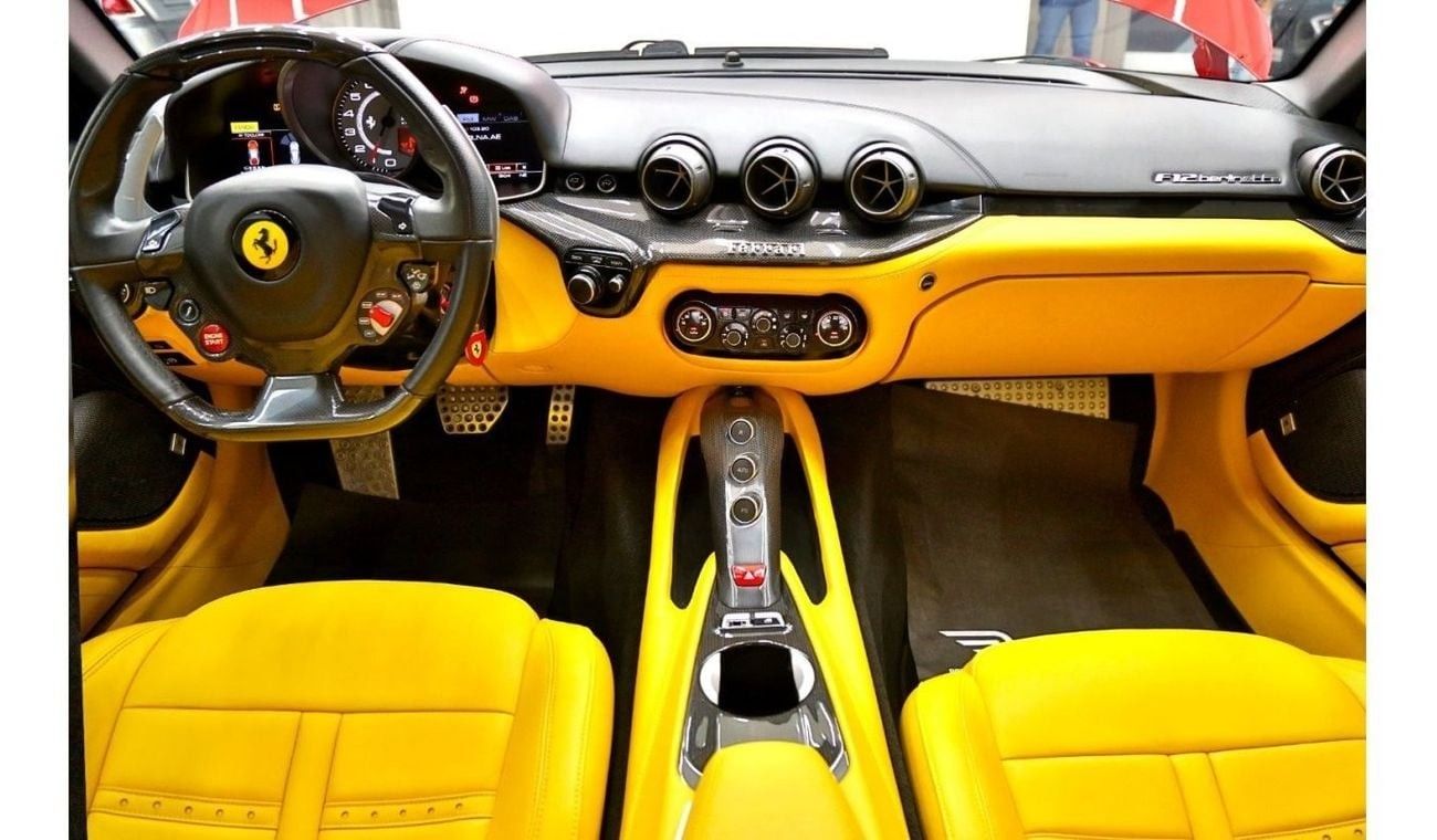 فيراري F12 Berlinetta 2016 Perfect condition inside and out
