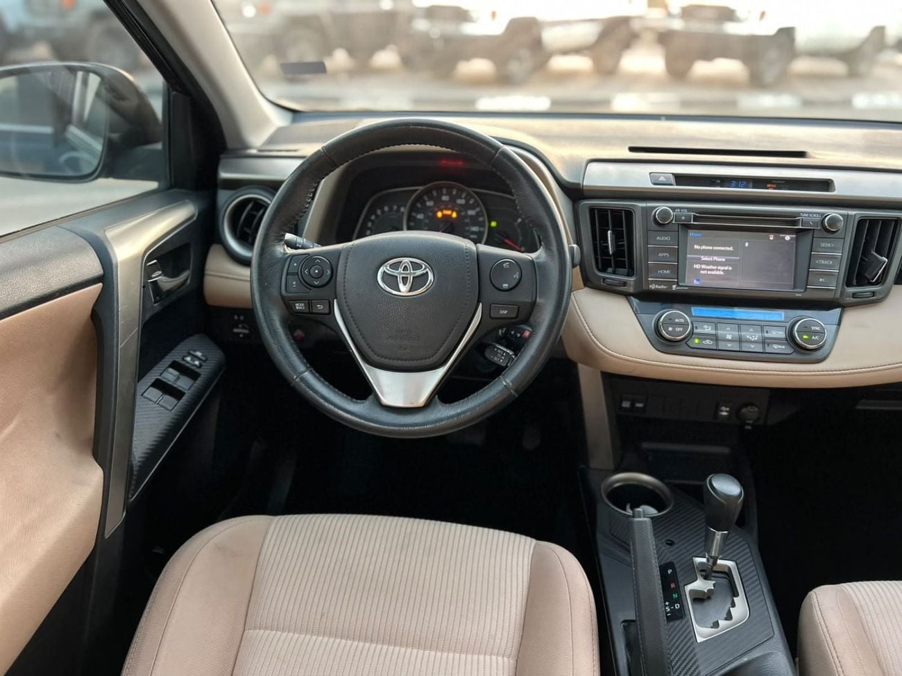 Toyota RAV4  2014 Toyota Rav4 XLE Full Option 2.5L V6 - Sunroof  Rear Camera - Rims
