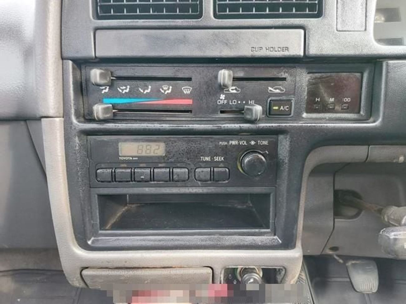 تويوتا هيلوكس TOYOTA HILUX PICK UP RIGHT HAND DRIVE(PM25482)