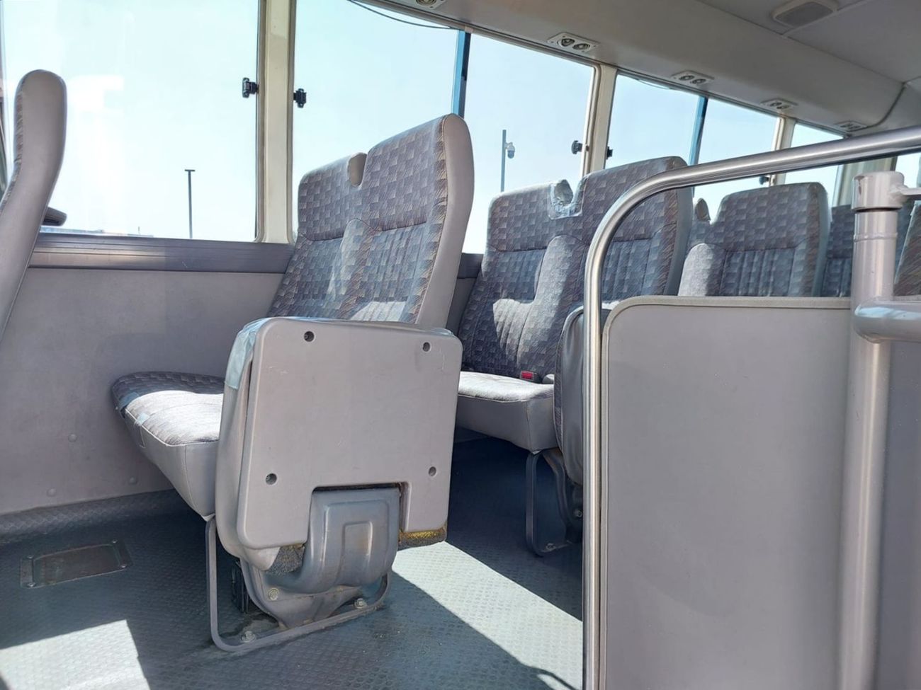 نيسان سيفيليان (RAMADAN OFFER) NISSAN CIVILIAN BUS RHD 2004 MODEL 4.2 L DIESEL AUTOMATIC(PM21861)