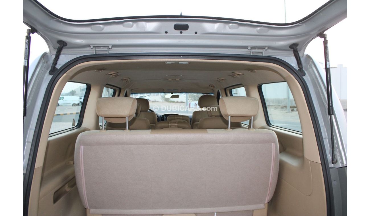 Hyundai H-1 Hyundai H1 GCC in excellent condition without accidents, very clean from inside and outside