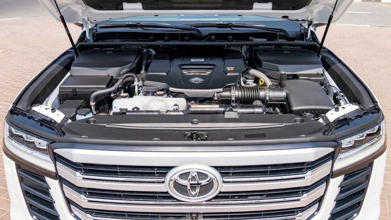 Toyota Land Cruiser LC300 VXR 3.3D AT MY2025 – WHITE