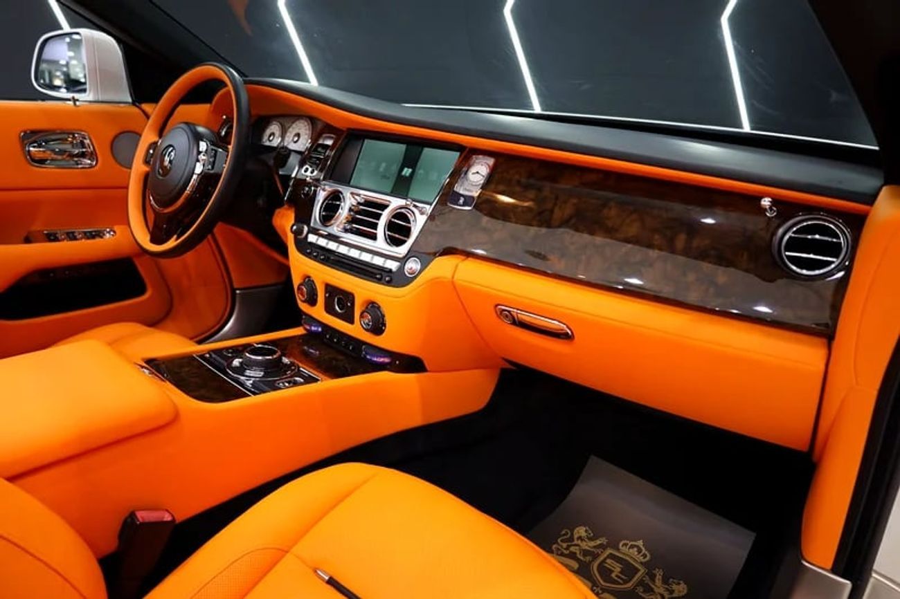 رولز رويس داون Customized Interior Leather, GCC Specs!!