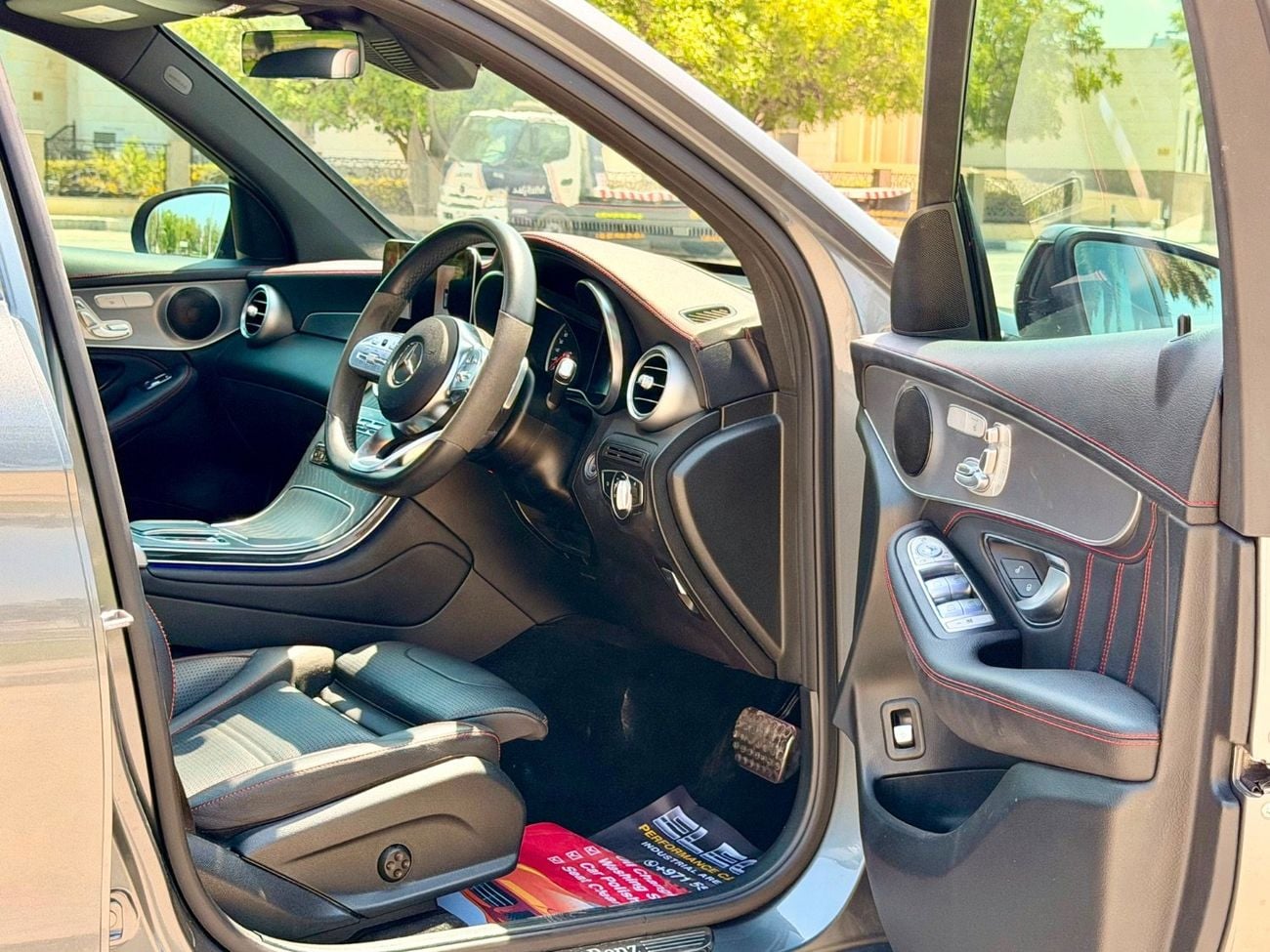 Mercedes Benz GLC 300 4MATIC