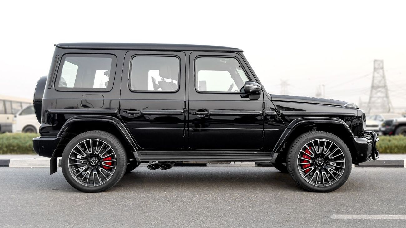 Mercedes Benz G63 AMG STANDARD 2026 Mercedes-Benz AMG G 63 4.0L AT Petrol (Black-Red)
