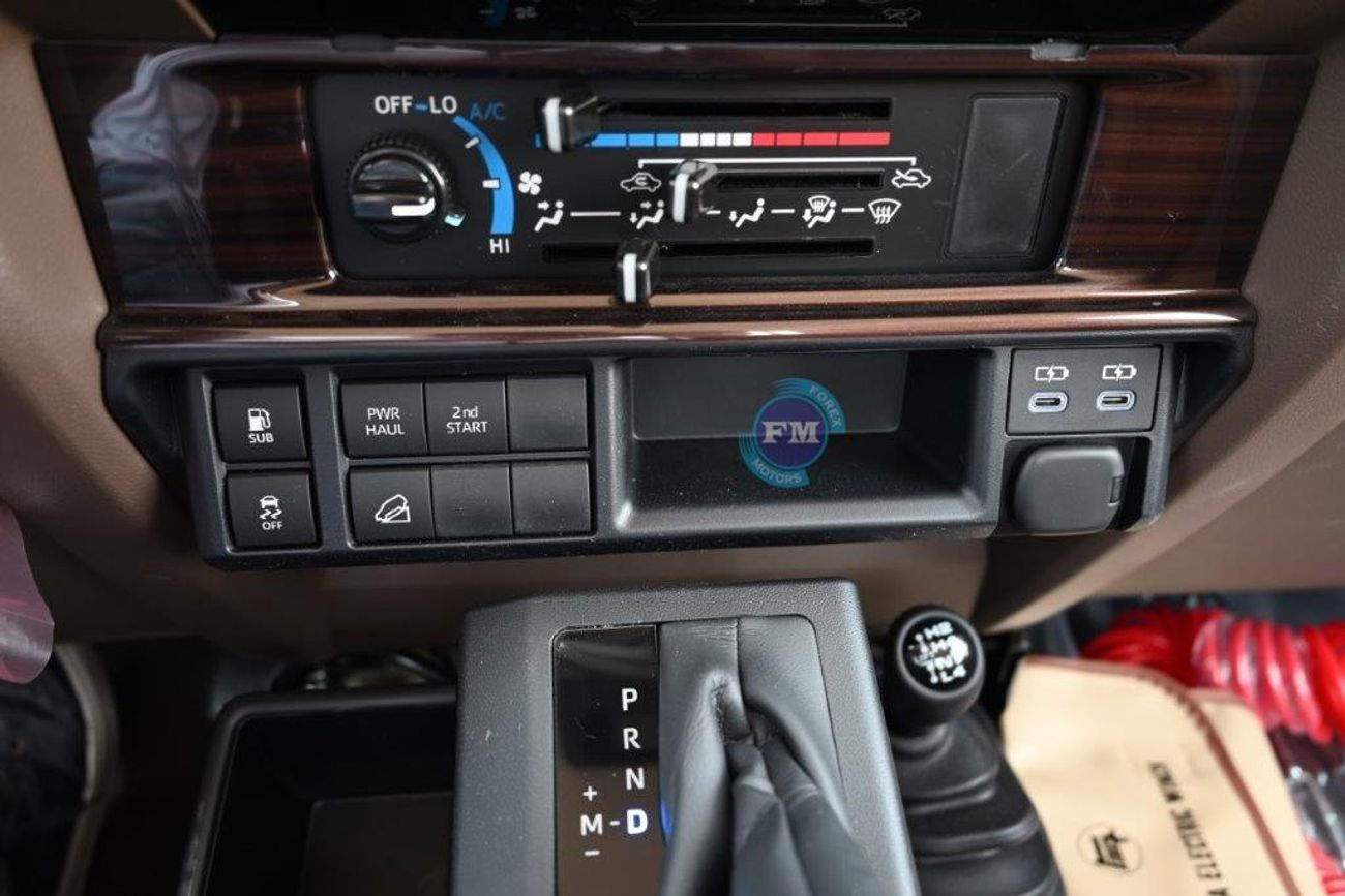 تويوتا لاند كروزر بيك آب 79 Single Cab LX-Z 2.8L Diesel Automatic