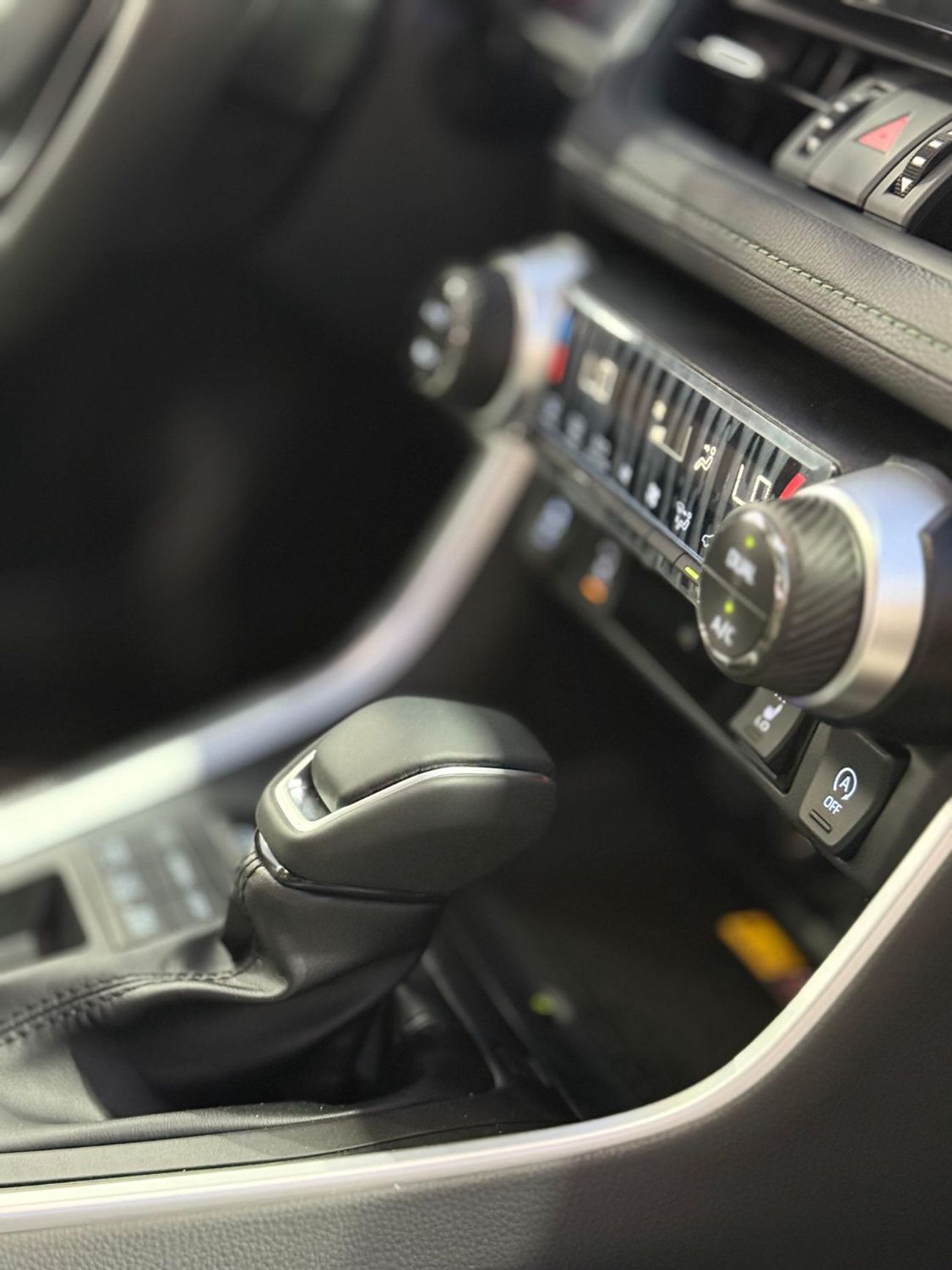 Toyota RAV4 ✨(*Toyota RAV4/Adventure)*✨ *Model*: 2025 *Price*: 130,000 AED *Mileage*: 0 km/h  (*GCC specificatio