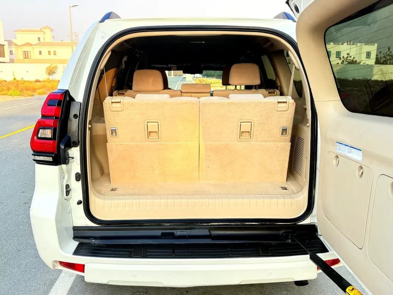 Toyota Prado EXR GCC Specs-orginal paint -perfact condition