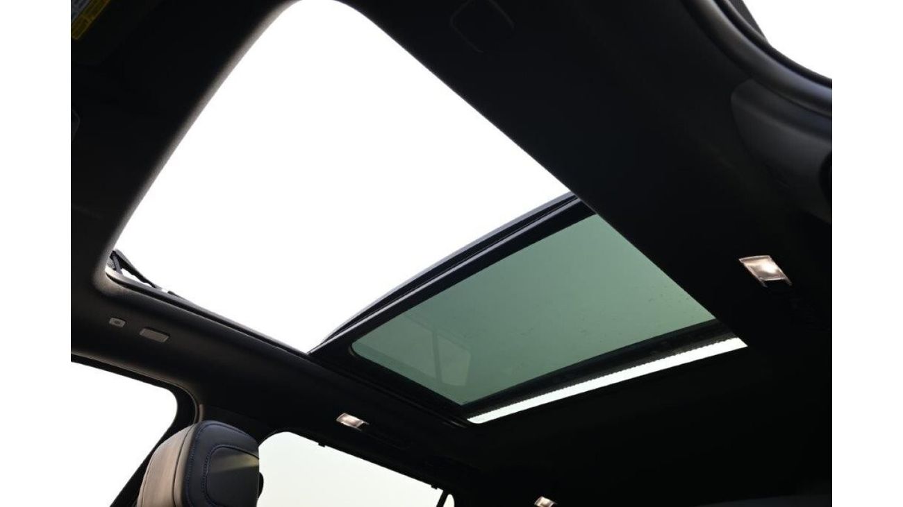 تويوتا سيكويا Platinum I- Force Hybrid V6 3.5L 4WD 7-Seater AT