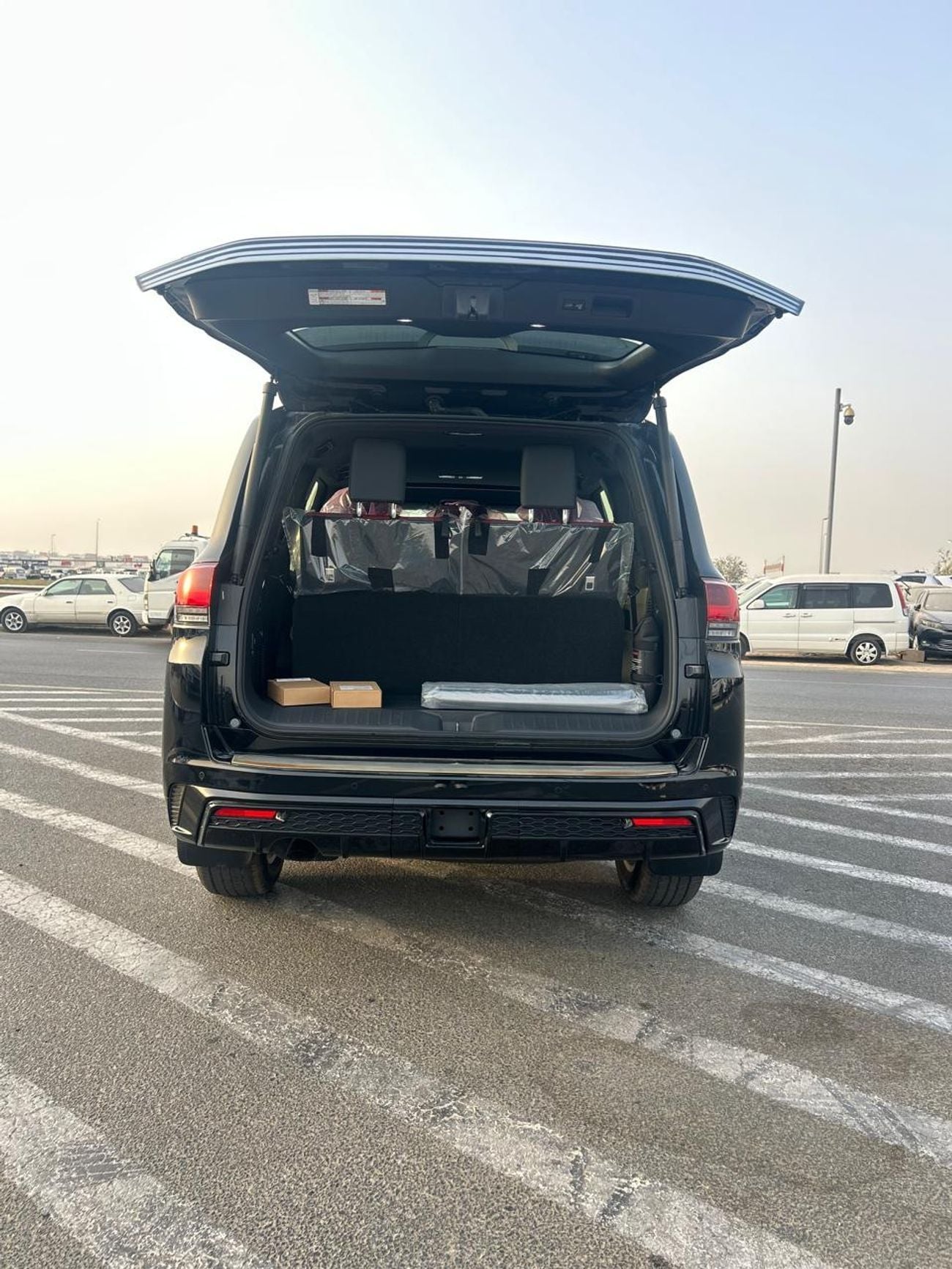 تويوتا لاند كروزر VXR 3.5L
