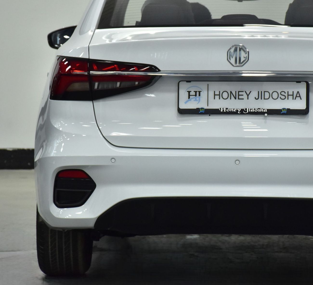 MG 5 EXCELLENT DEAL for our MG 5 ( 2025 Model ) in White Color GCC Specs