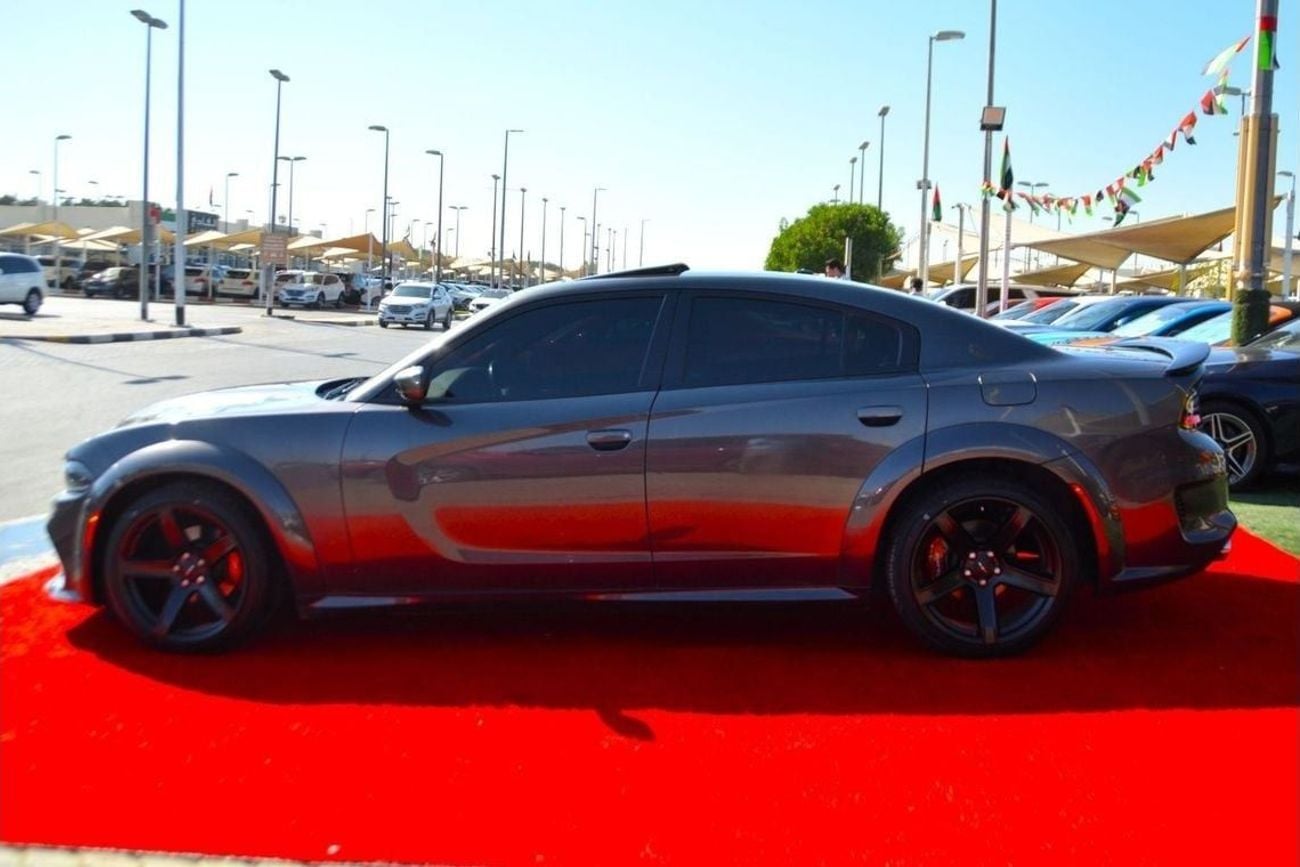 Dodge Charger SRT HELLCAT WIDEBODY SXT Mid 3.6L SRT KIT & WIDR BODE // SUN ROOF //AIR BAGS // VERY GOOD CONDITION