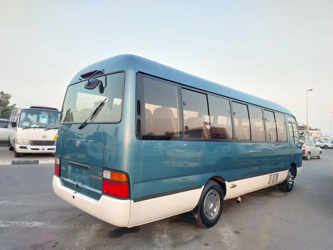 تويوتا كوستر TOYOTA COASTER BUS RHD 1997 MODEL 4.1 L DIESEL AUTOMATIC(PM04646)