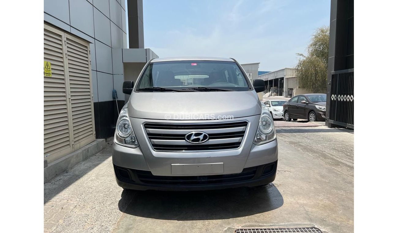 Hyundai H-1 Std Hyundai H1 | 2018 | GCC | Full automatic | 12 Seater |