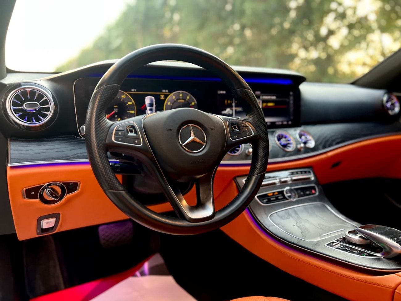 Mercedes-Benz E300 MERCEDES E300 AMG 2018 (fully loaded)