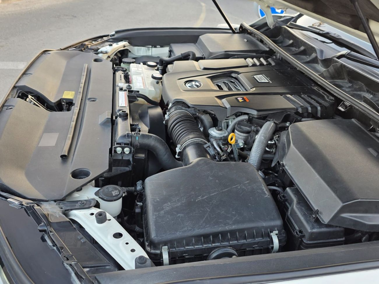 تويوتا لاند كروزر diesel 3.3 liter right hand drive in side beige sunroof leather seats