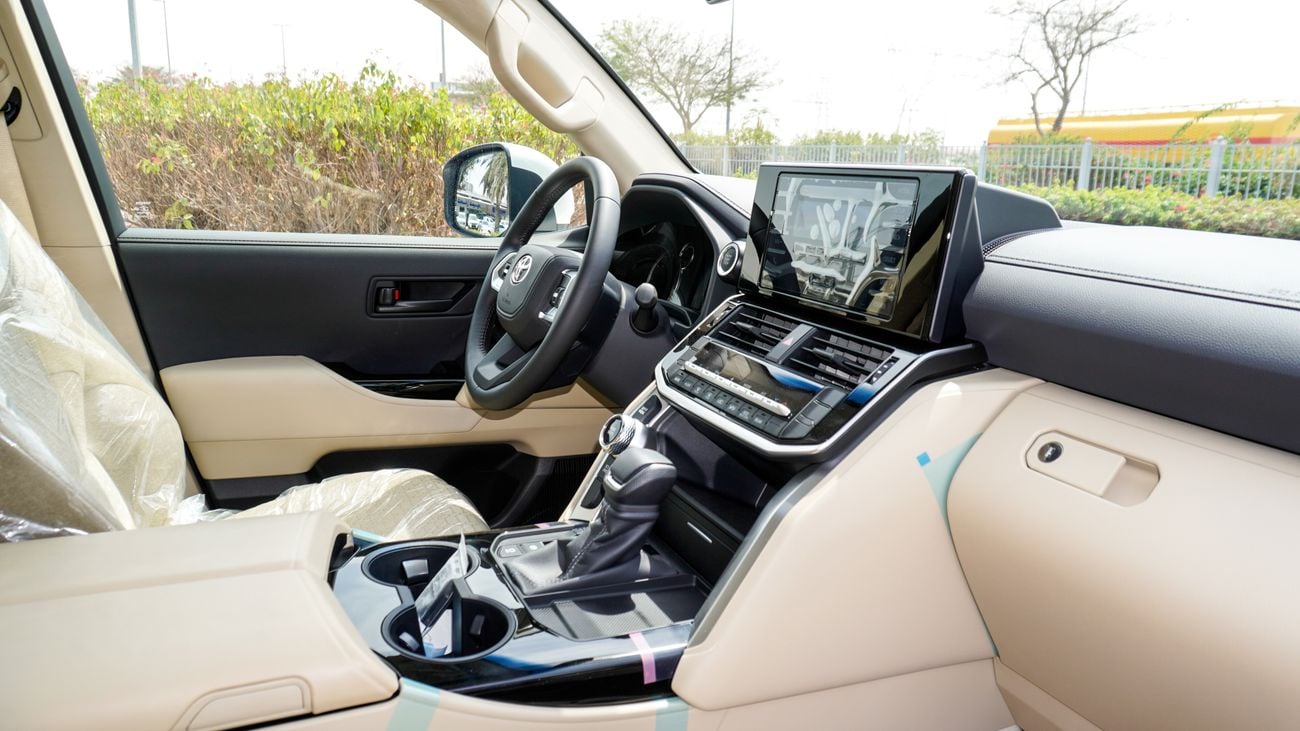 Toyota Land Cruiser GXR 3.5 L Twin Turbo V6