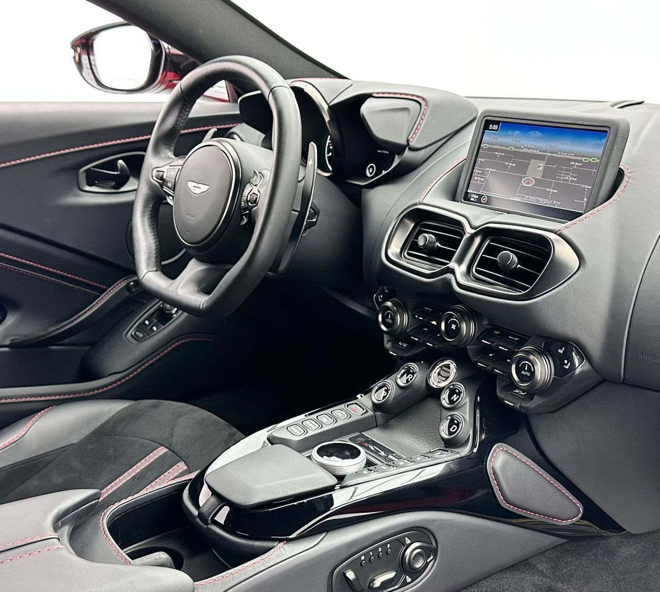 أستون مارتن فانتيج 2022 Aston Martin Vantage V8, 2027 Aston Martin Warranty, 2028 Aston Martin Service Contract, Aston