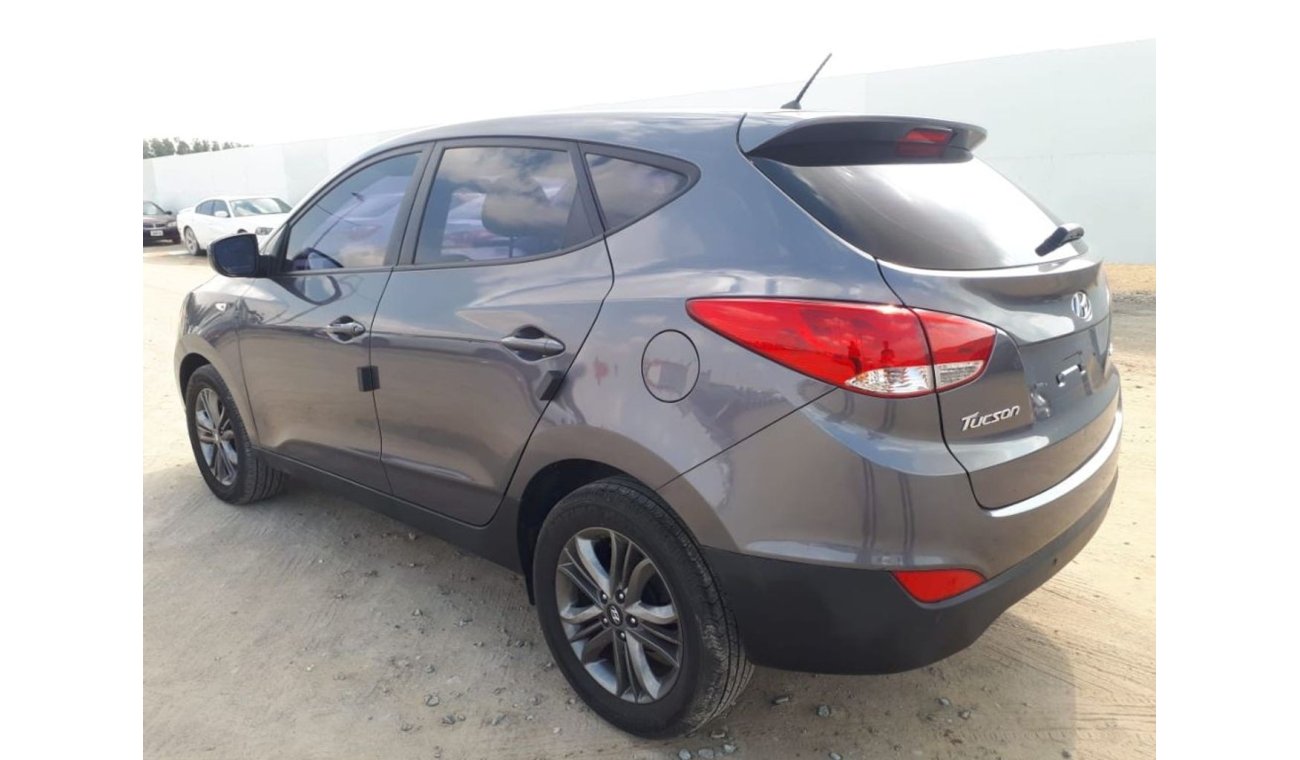 Hyundai Tucson 2015 Diesel For urgent Sale على استعداد لتصدير السعودية العربية العادية