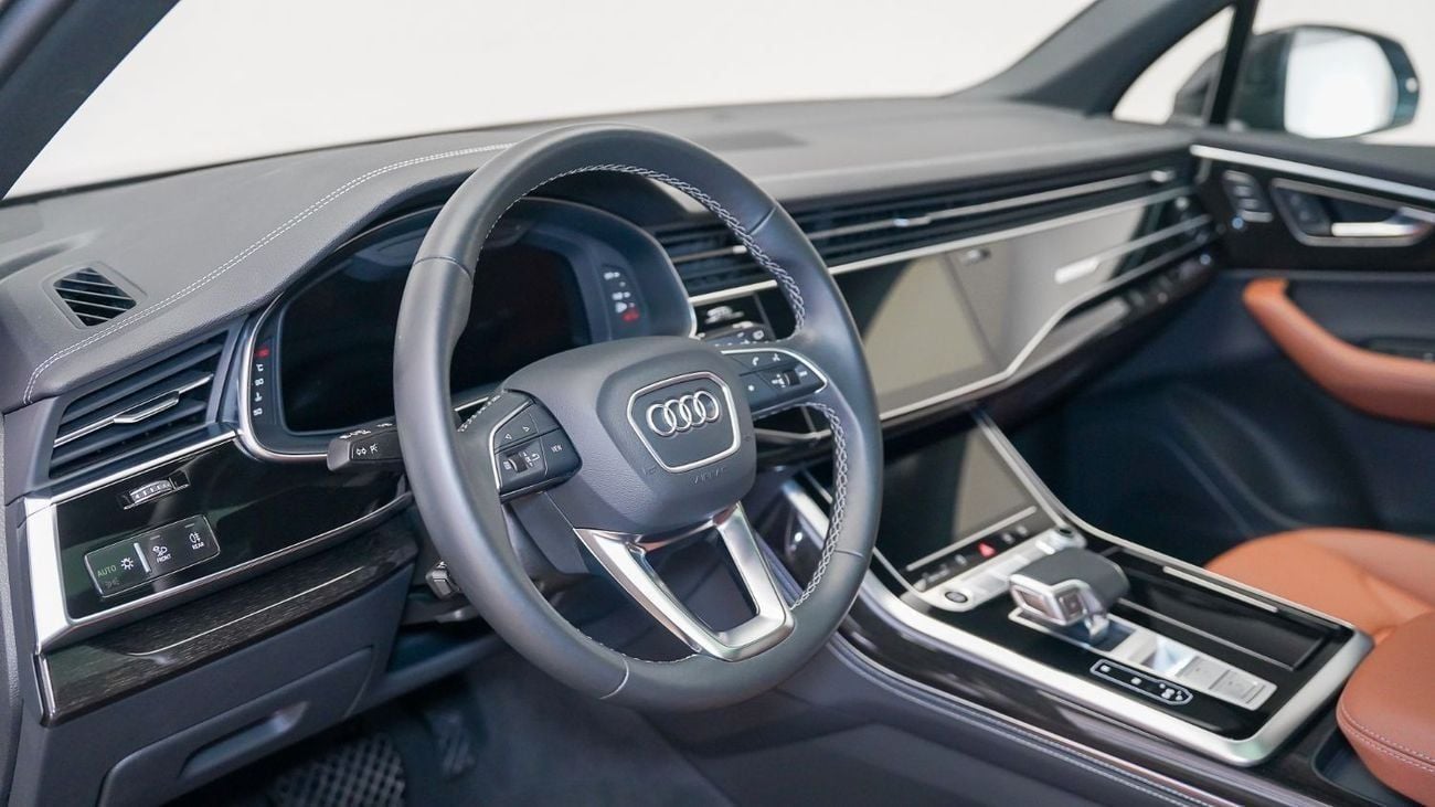 Audi Q7 45 TFSI quattro S-Line 3.0L UAE's Very Best Example | AED 4,025 Per Month
