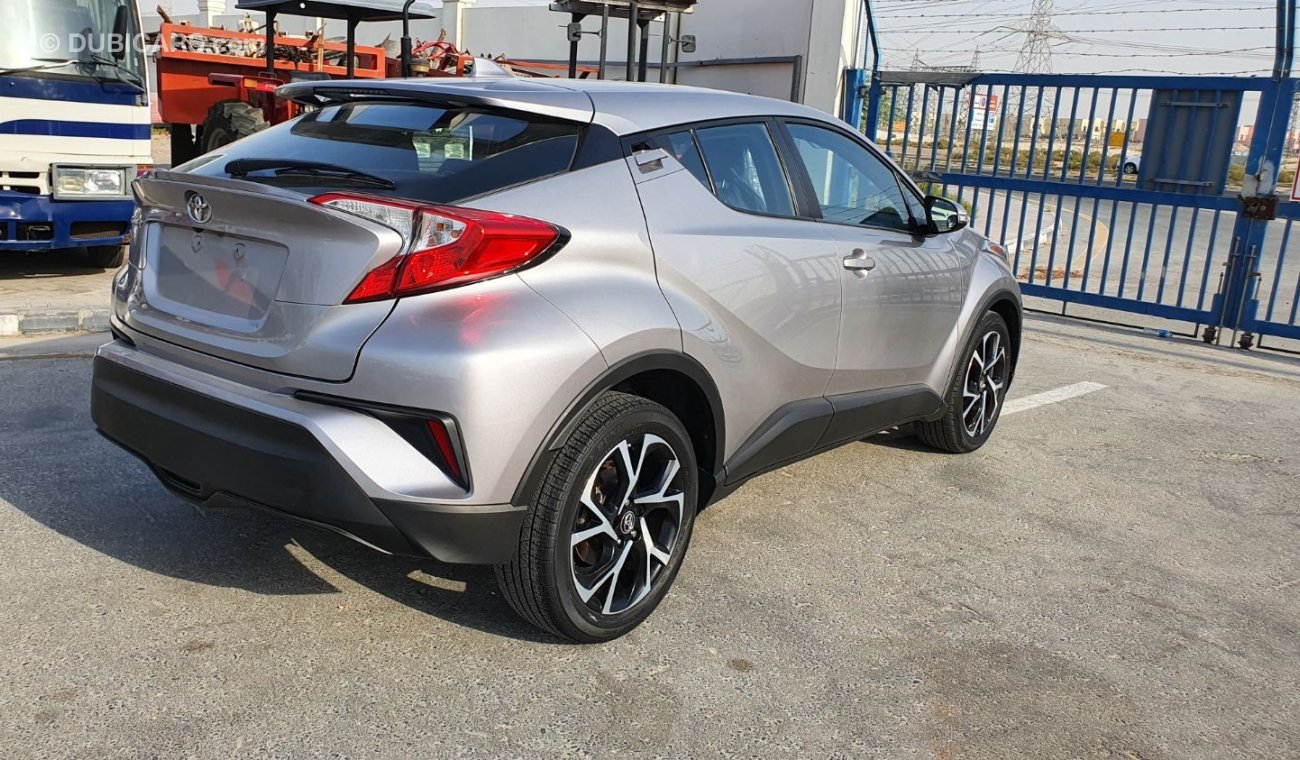 تويوتا C-HR XLE