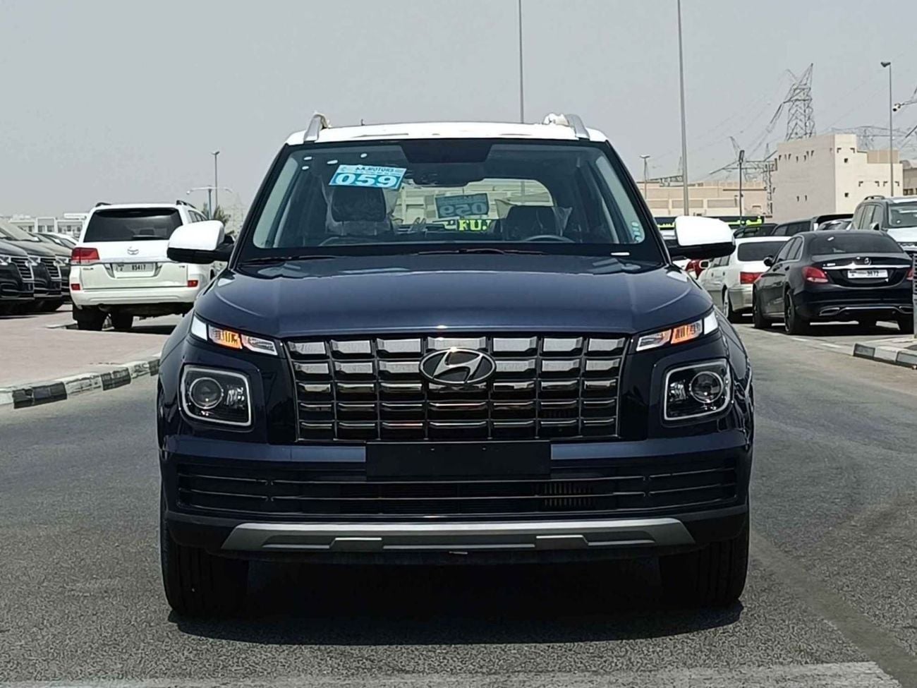 Hyundai Venue Premier Plus Turbo/ DUAL TONE 1.0L V4/ SUNROOF/ FULL OPTION (CODE # VEN10AF)