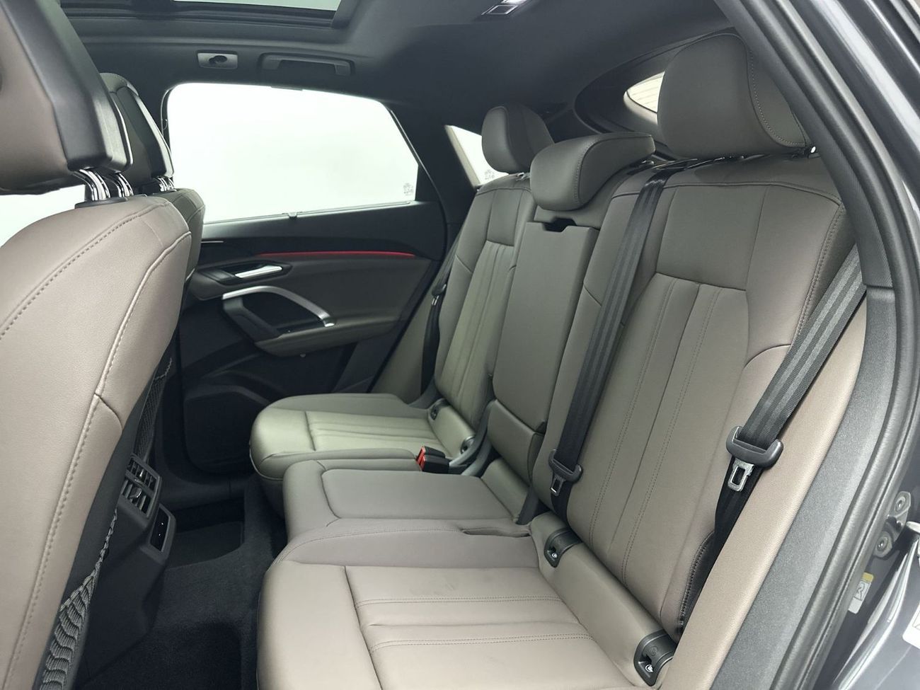 Audi Q5 Q5 Sportback TFSI quattro 204hp S Line (Ref# 02045)