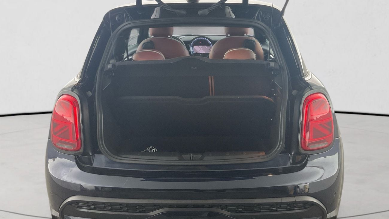 Mini Cooper S Standard | upto AED 20,000 Ramadan Discount | Guaranteed Warranty | 0 Down Payment