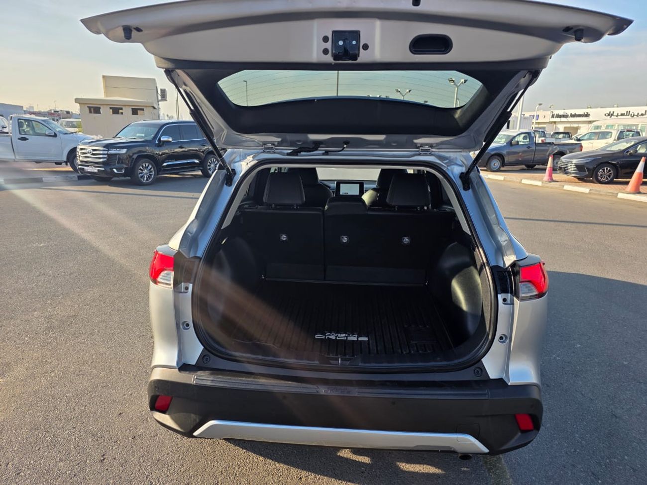 تويوتا كورولا كروس 2.0 XLE (AWD)