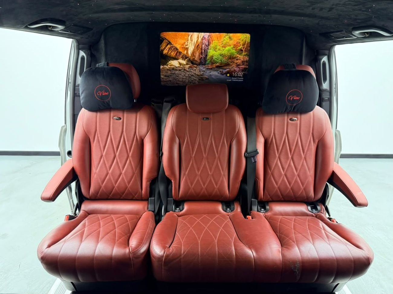 Mercedes Benz V 250 FALCON EDITION EXTRA LONG 2021 Mercedes-Benz V 250 Falcon Edition, Warranty, Full Mercedes service history, GCC Specs.