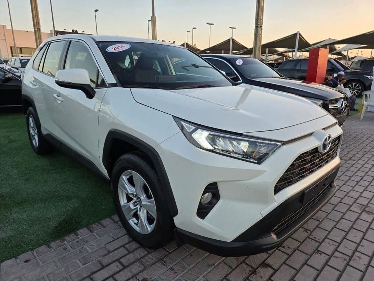 Toyota RAV4 GX 2.5L TOYOTA RAV4 2019 GCC 4 cylinder engine 2.5L clean car without accident without paint just bu