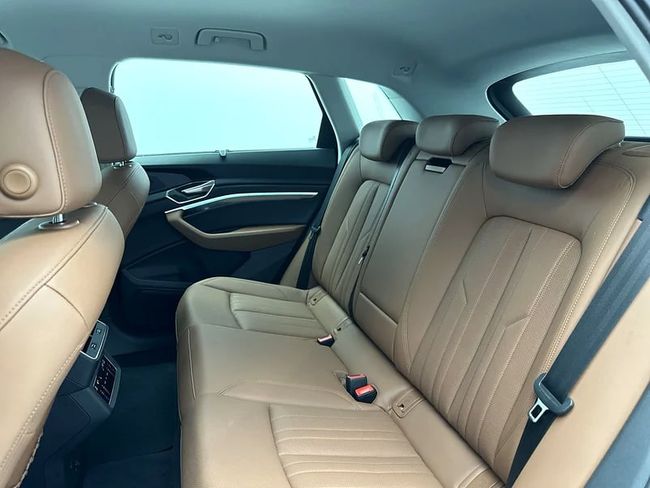 Audi e-tron advanced 55 quattro 408hp (Ref# 019453) ** Night package **, миниатюра 26