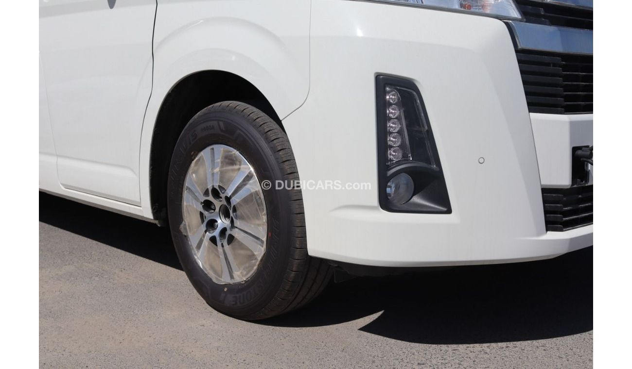 Toyota Hiace GL -High Roof Commuter TOYOTA HIACE COMMUTER 2.8L DIESEL HIGH ROOF MANUAL TRANSMISSION