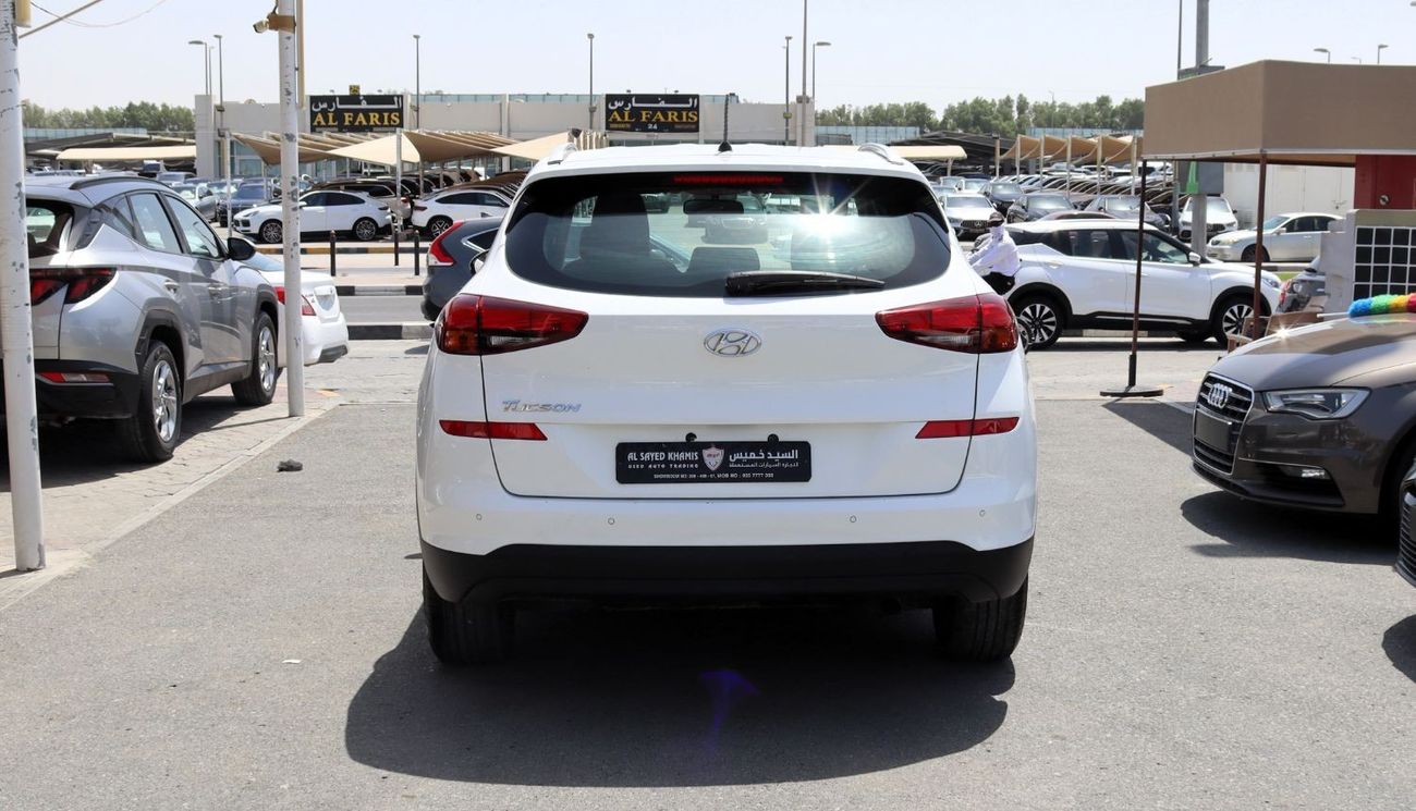 Hyundai Tucson GL ACCIDENTS FREE - GCC - PERFECT CONDITION INSIDE OUT - 2000 CC
