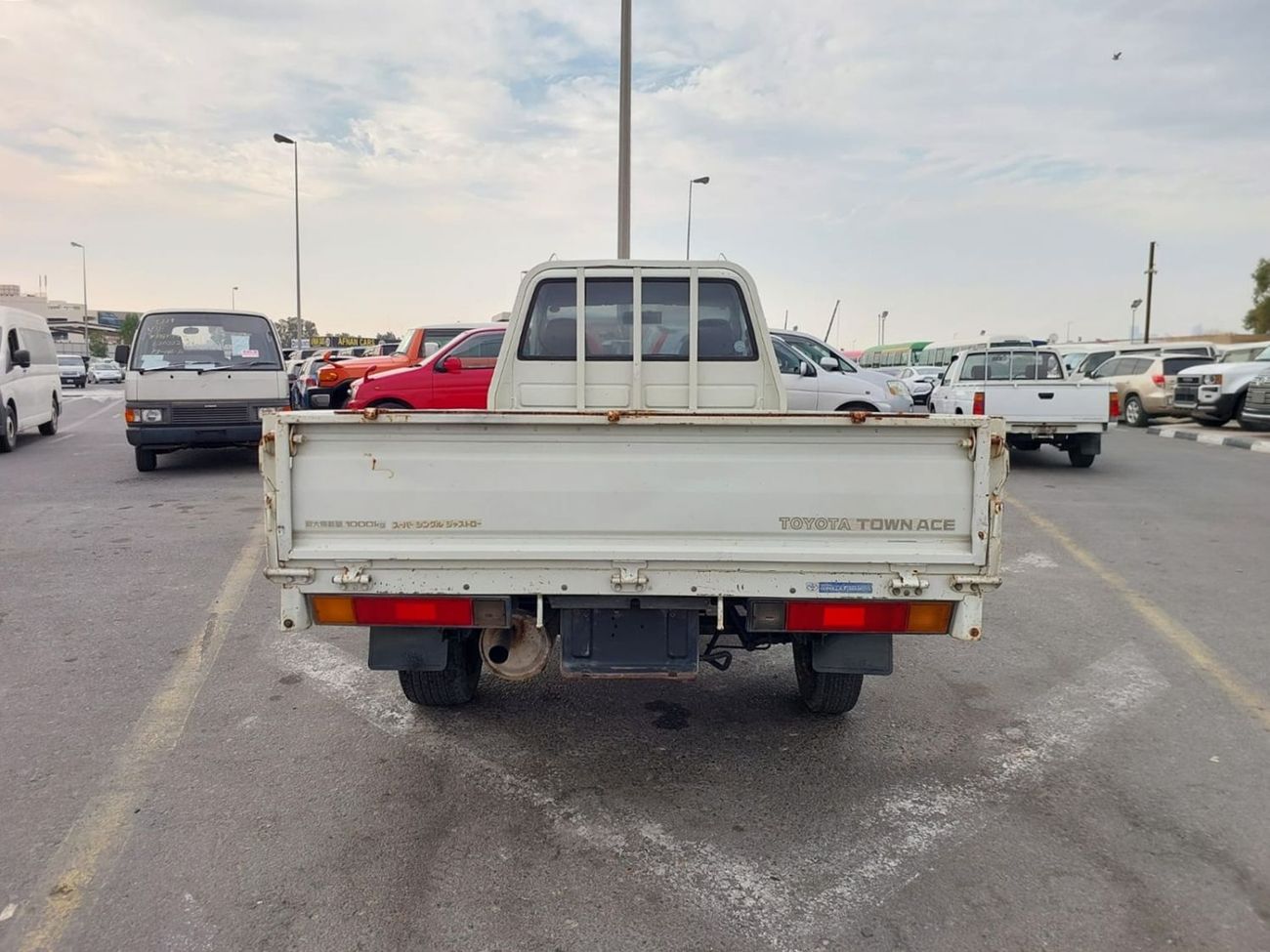 تويوتا تاوناس TOYOTA TOWNACE TRUCK PICKUP RHD 1995 MODEL 1.8 L PETROL MANUAL(PM19810)