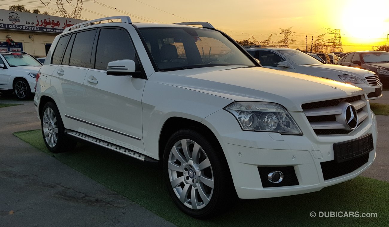 Mercedes-Benz GLK 280 Very clean car free accident