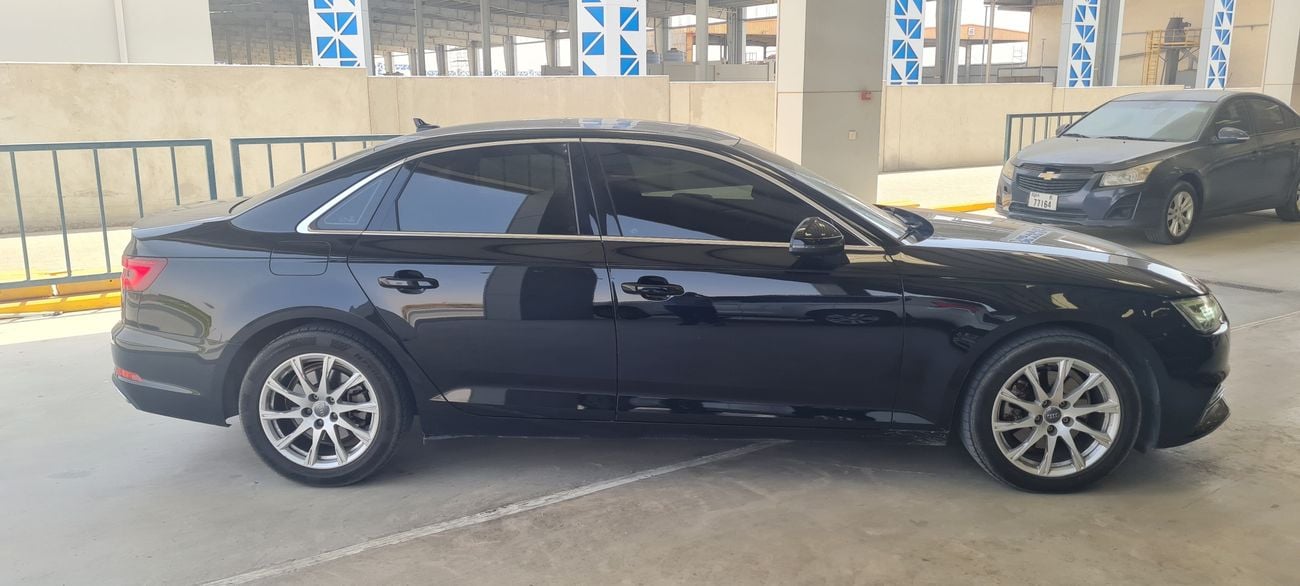 أودي A4