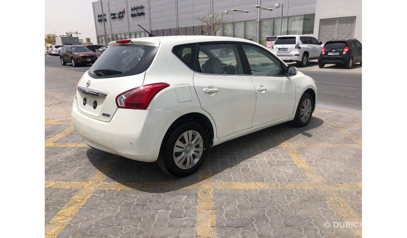 Nissan Tiida