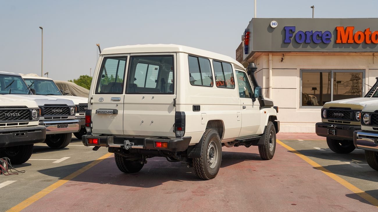 Toyota Land Cruiser 70