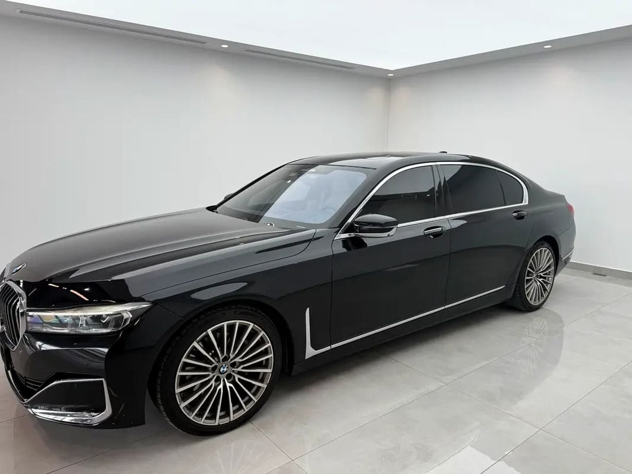 بي أم دبليو 730Li GCC Specs 730Li - Excellent Condition