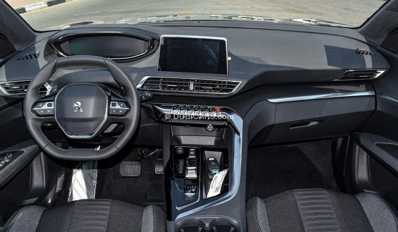 بيجو 3008 العلامة التجارية الجديدة بيجو 3008 النشطة للتصدير فقط 1.6 لتر A/T | دفع أمامي | بنزين | أسود/أسود |