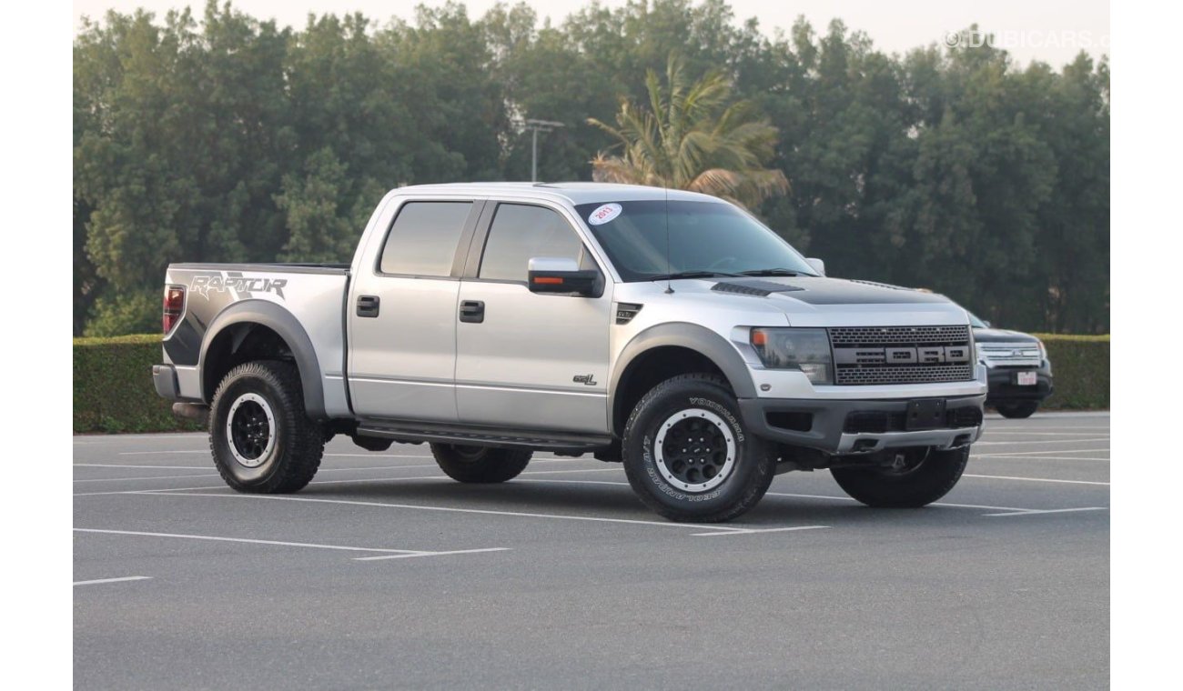 Ford Raptor 2013 GCC model, full option, sunroof, 8 cylinder, four doors, automatic transmission, mileage 278000