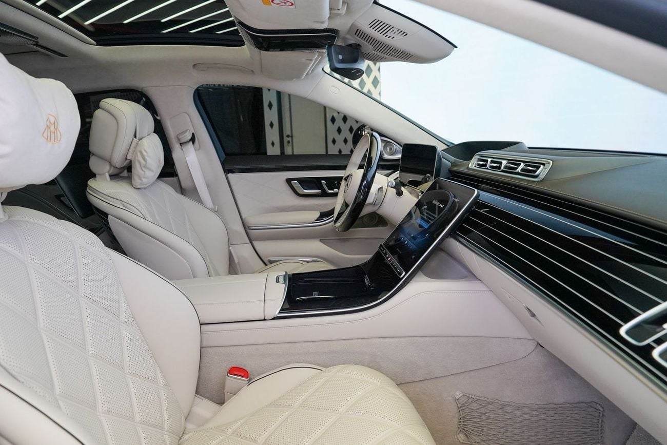 مرسيدس مايباخ S680 مايباخ