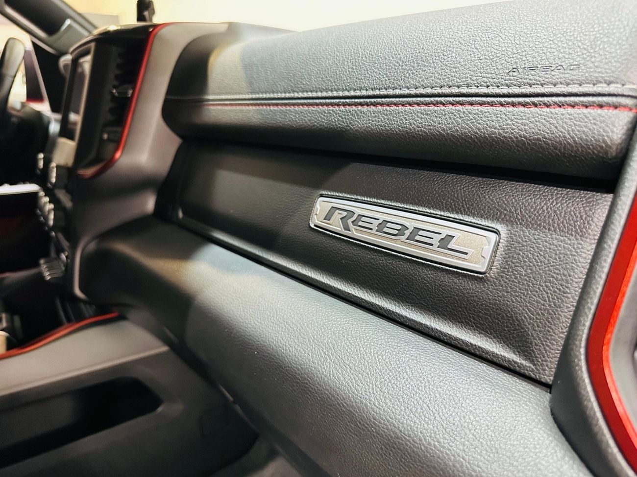 رام 1500 Rebel 5.7L Double Cab Utility