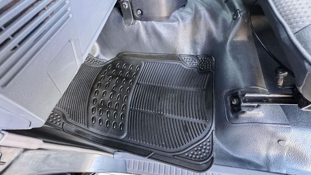 Toyota Land Cruiser 70 FACELIFTED TO 2024 | 4.5L DIESEL ENGINE | MANUAL TRANSMISSION |