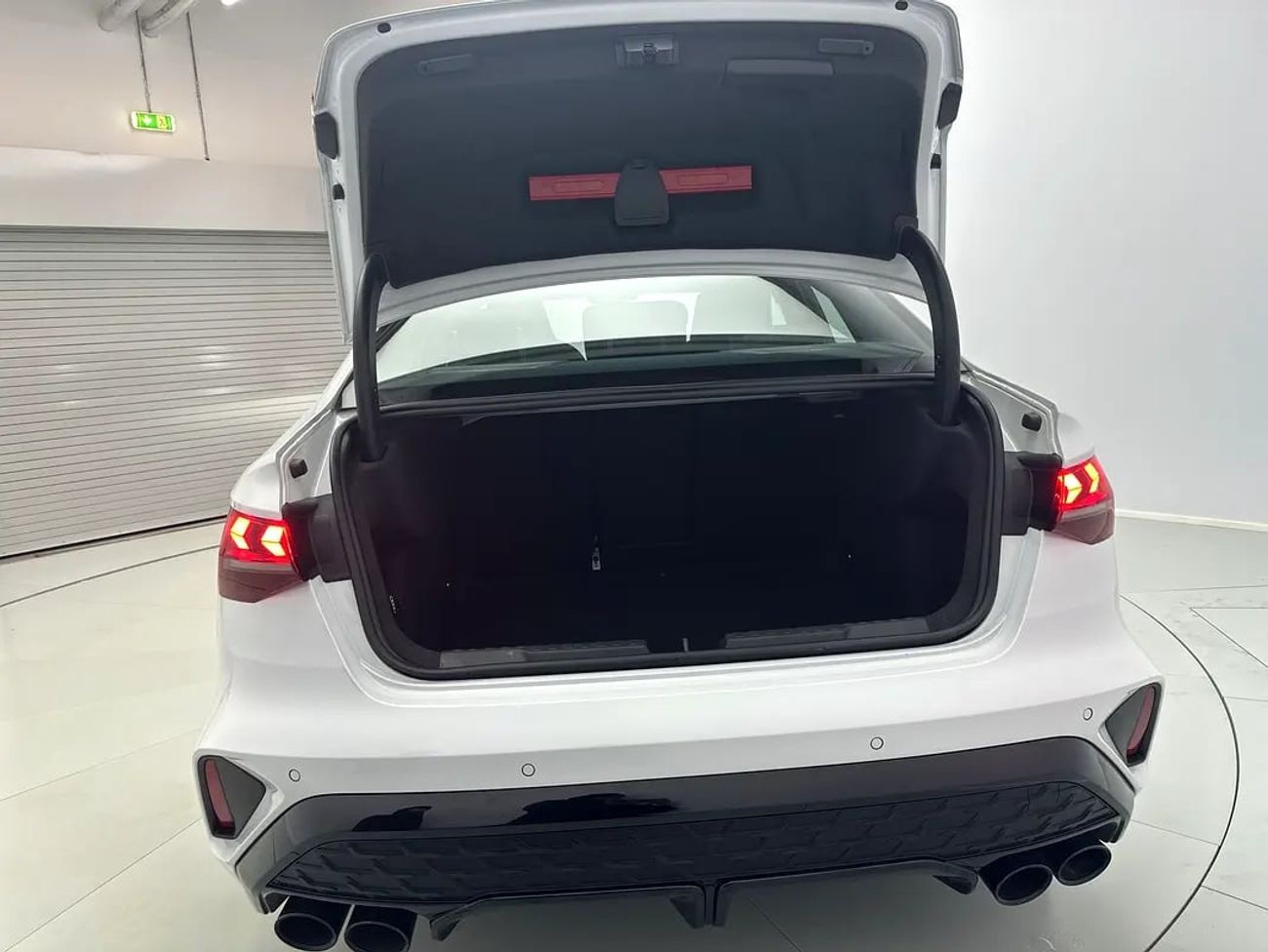 Audi S3 Sedan TFSI 333hp (Ref# 77722)