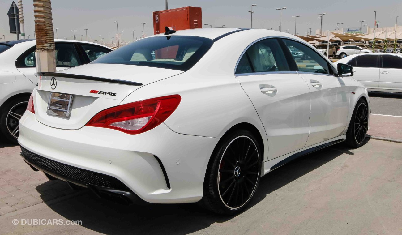 Mercedes-Benz CLA 45 AMG