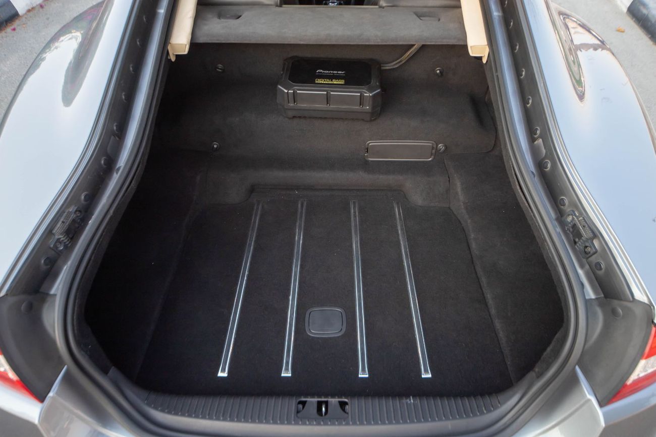 جاكوار XK Engine: 5.0L V8 | Power: 385 HP @ 6,500 RPM | Torque: 380 lb-ft @ 3,500 RPM