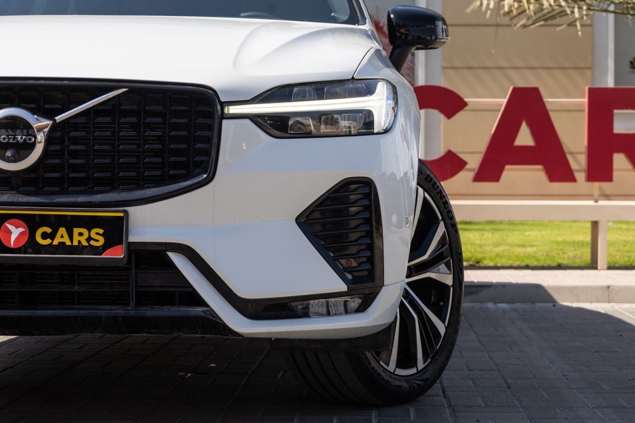 Volvo XC60 2.0T B5 MHEV R Design (AWD) 2023 Volvo XC60 B5 Ultimate Dark Highest Trim GCC | Agency Warranty for