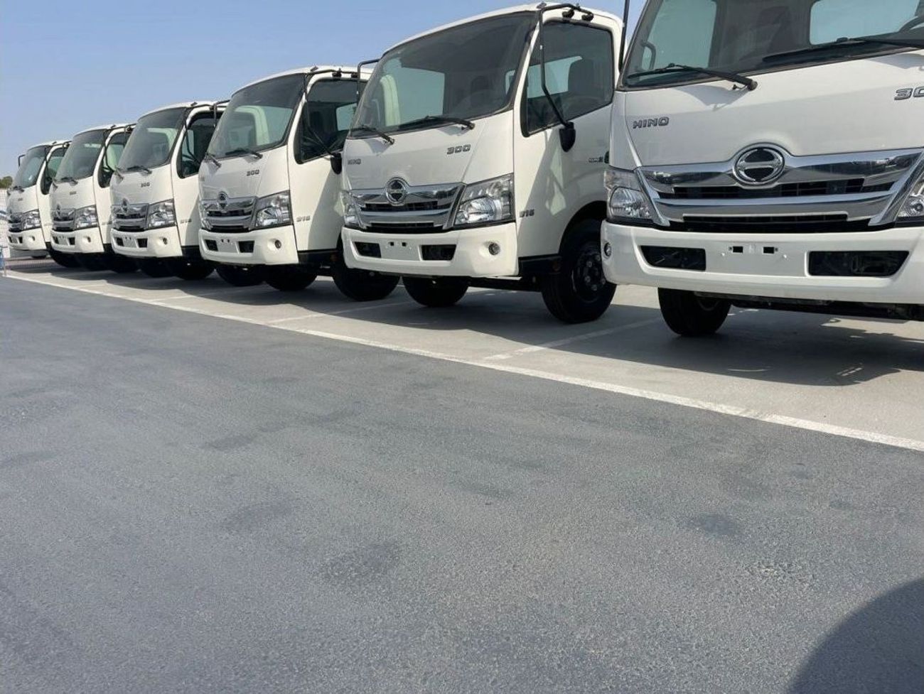 Hino 300 2023 HINO 916 4X2 TURBO DIESEL MANUAL ZERO KM